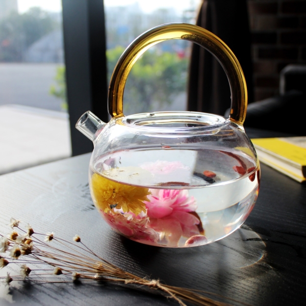 tea-rose-corolla-1871837_1920